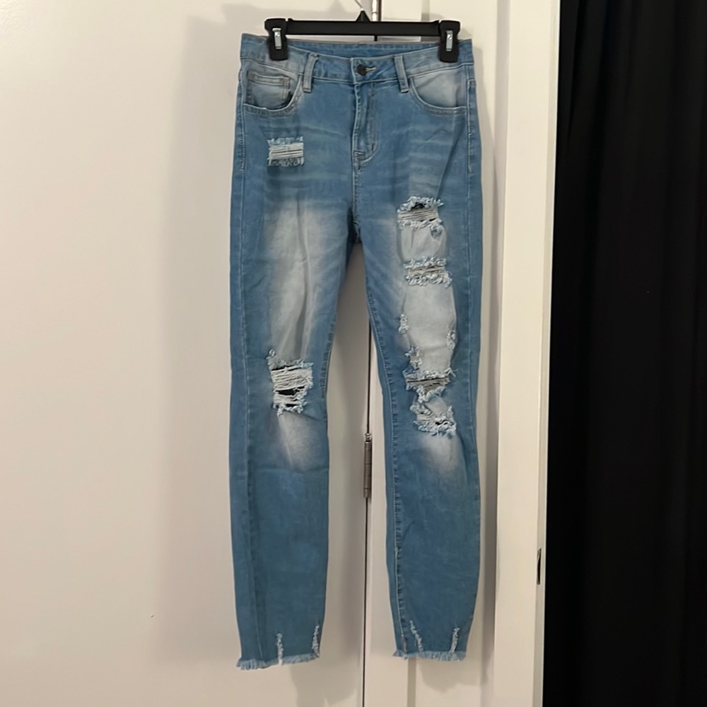 Medium / Light Wash Ripped Jeans with Frayed Ankles — Size Small Womens